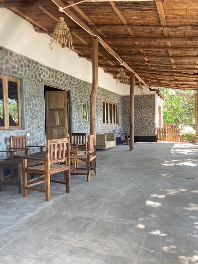 Soul Rebel Lodge & Backpackers Nkhata Bay Екстер'єр фото