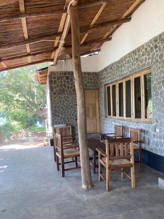 Soul Rebel Lodge & Backpackers Nkhata Bay Екстер'єр фото