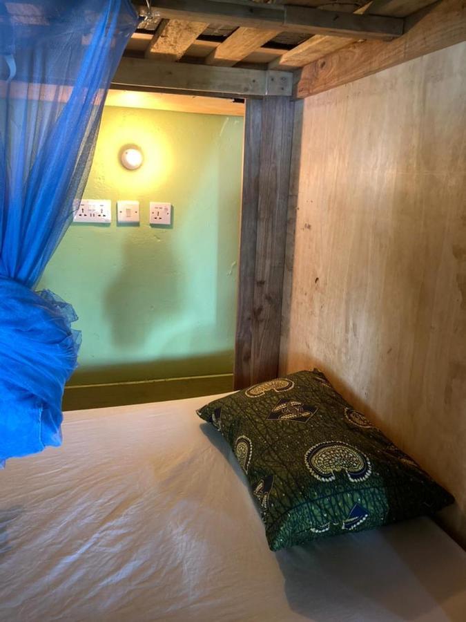Soul Rebel Lodge & Backpackers Nkhata Bay Екстер'єр фото