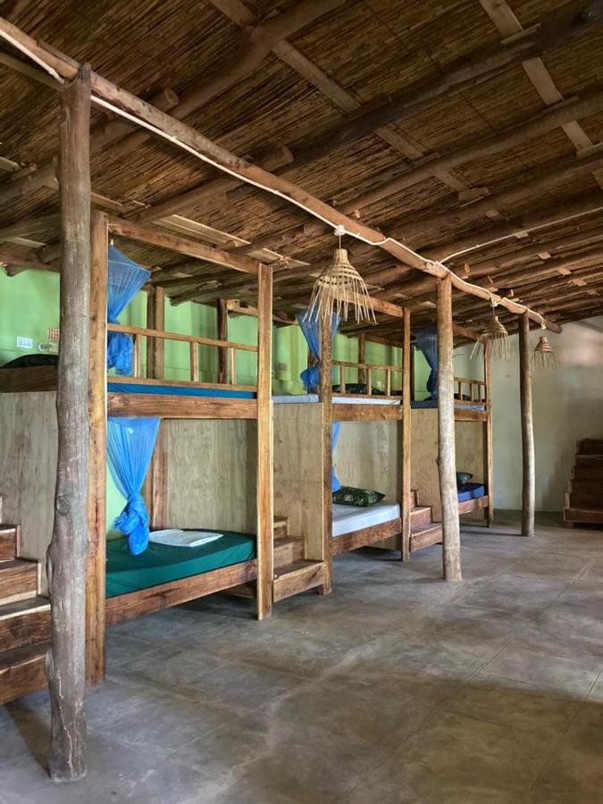 Soul Rebel Lodge & Backpackers Nkhata Bay Екстер'єр фото