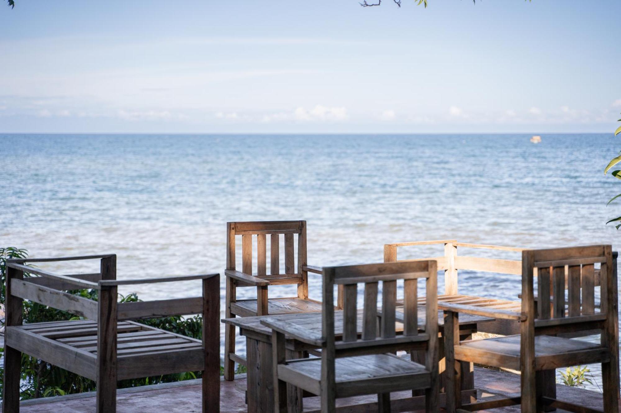 Soul Rebel Lodge & Backpackers Nkhata Bay Екстер'єр фото