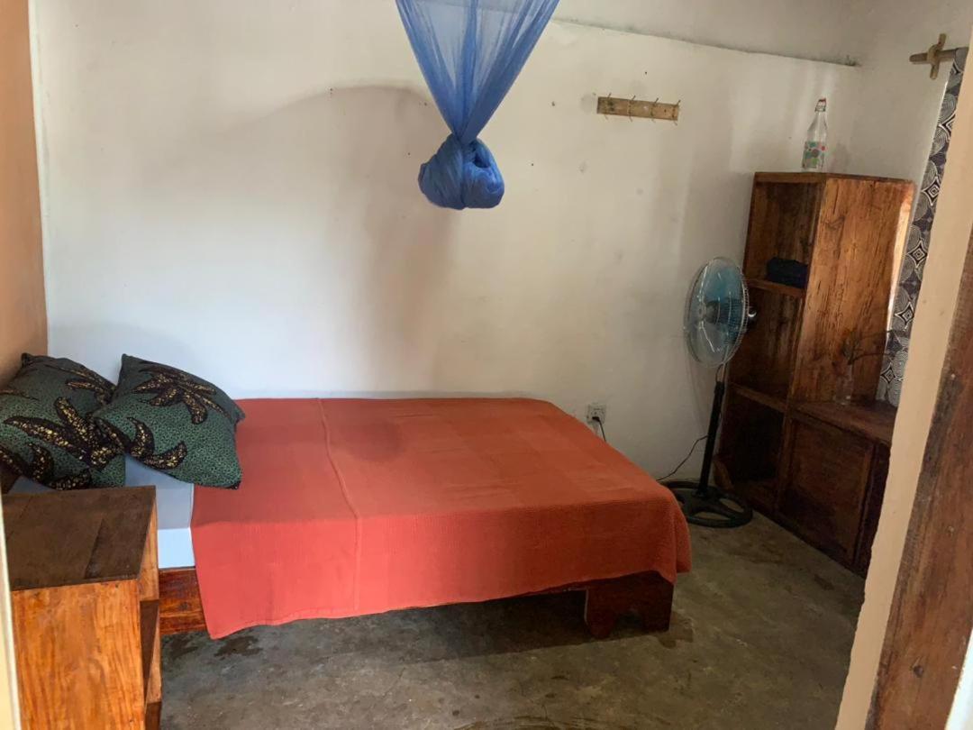 Soul Rebel Lodge & Backpackers Nkhata Bay Екстер'єр фото