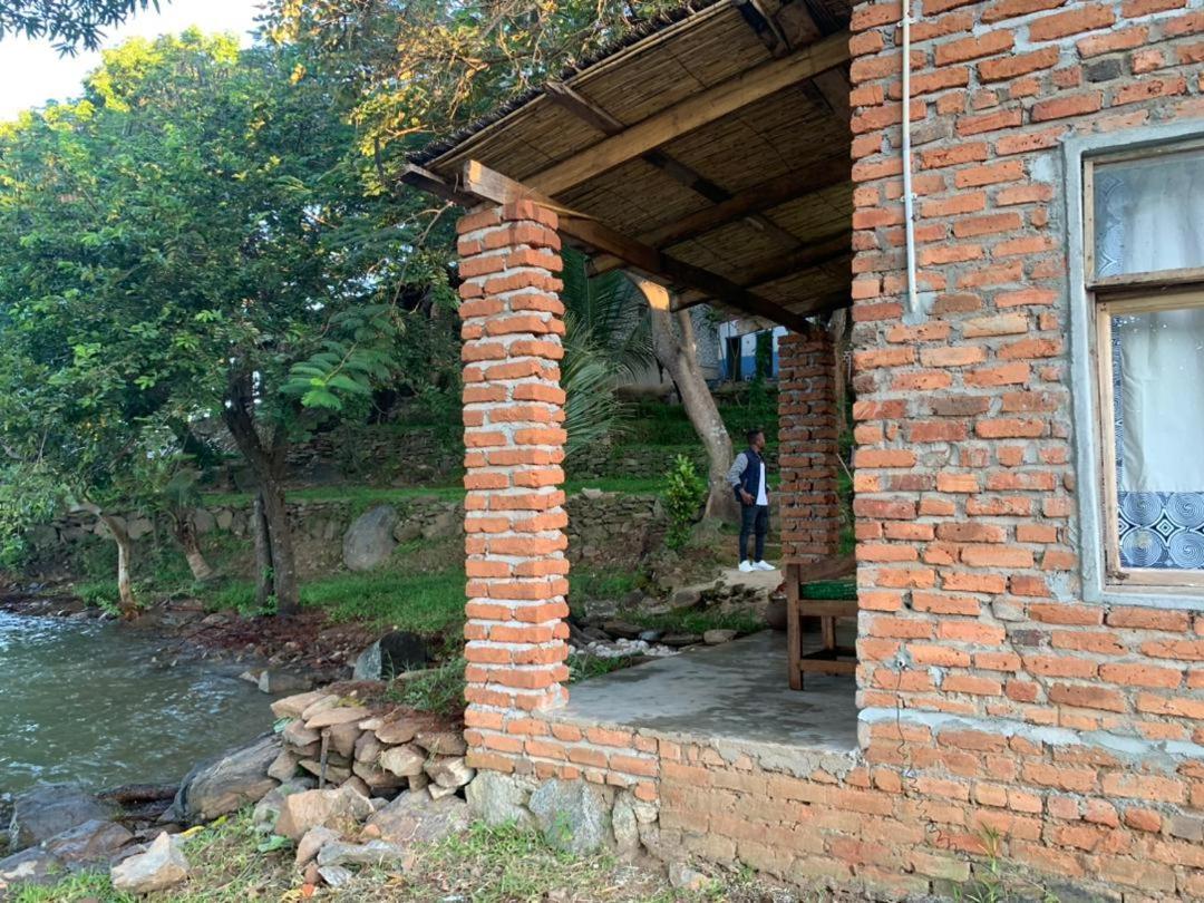 Soul Rebel Lodge & Backpackers Nkhata Bay Екстер'єр фото